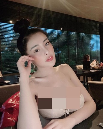 Hotgirl Mon 2K va loat sao Viet gay “nhuc mat” khi dien vay cup nguc-Hinh-12