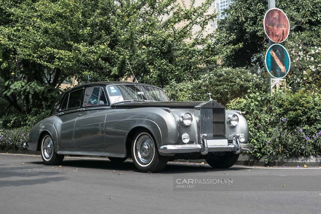 Rolls-Royce Silver Cloud I la sieu pham vuot thoi gian