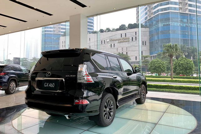 Soi xe Lexus GX460 2020 tu 5,69 ty tai Viet Nam-Hinh-4