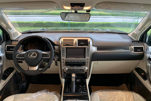 Soi xe Lexus GX460 2020 tu 5,69 ty tai Viet Nam-Hinh-5