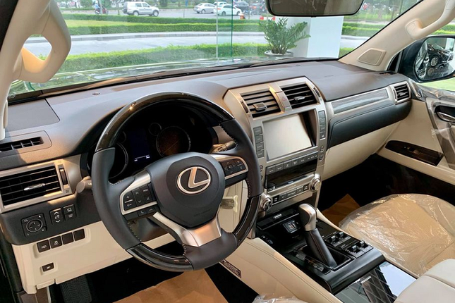 Soi xe Lexus GX460 2020 tu 5,69 ty tai Viet Nam-Hinh-7