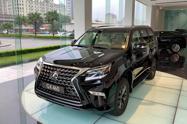 Soi xe Lexus GX460 2020 tu 5,69 ty tai Viet Nam