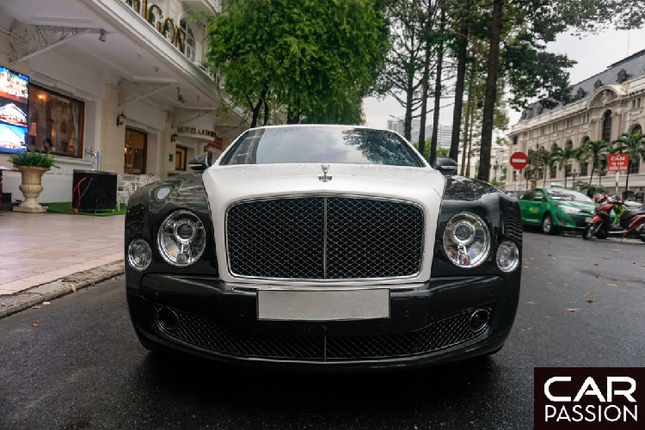 Soi sieu xe Bentley Mulsanne hon 20 ty o Sai Gon-Hinh-2