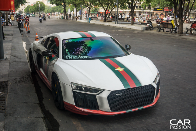 Sieu xe Audi R8 V10 Plus tien ty khoac ao Gucci o Sai Gon-Hinh-11