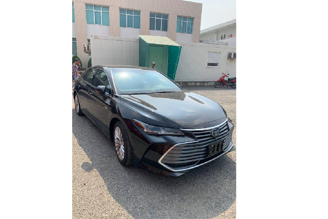 Toyota Avalon Hybrid Limited 2020 gan 4 ty ve Viet Nam