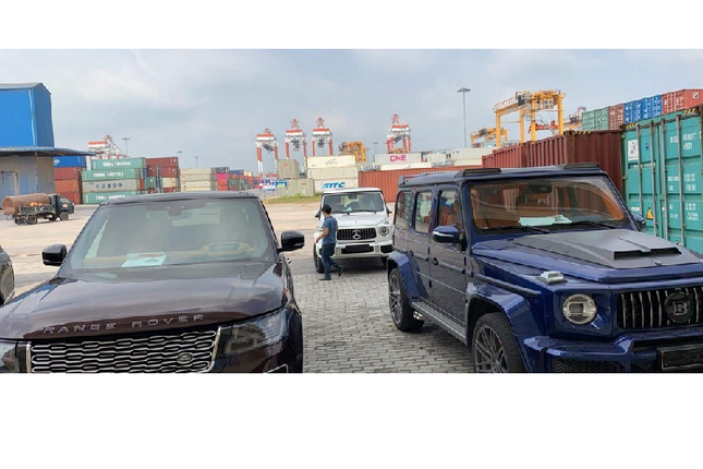 Cuoi nam, dai gia Viet mo cong dan sieu xe va SUV hon 60 ty dong