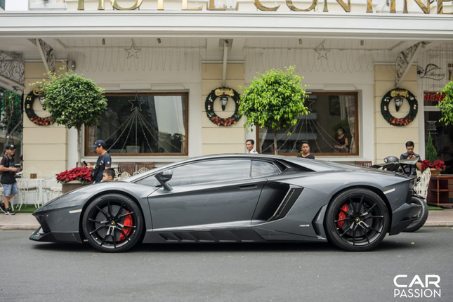 Can canh sieu xe Lamborghini Aventador LP700-4 Novitec Torado tai Sai Gon-Hinh-6