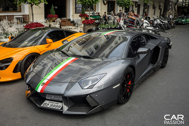 Can canh sieu xe Lamborghini Aventador LP700-4 Novitec Torado tai Sai Gon