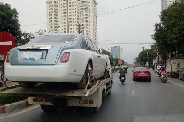 Rolls-Royce Phantom VIII bien Lao xuat hien tai Viet Nam ngay nam 2019-Hinh-10