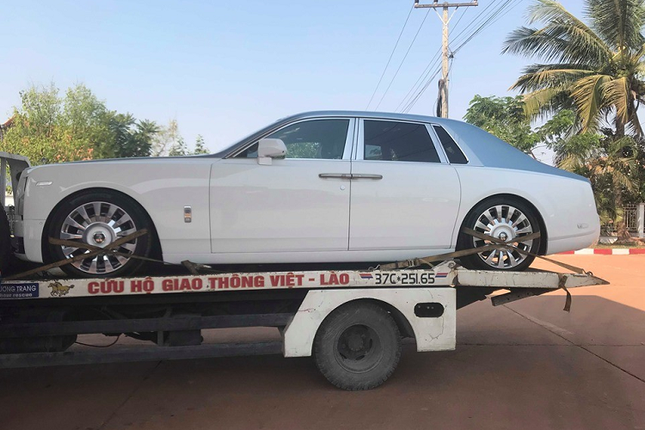 Rolls-Royce Phantom VIII bien Lao xuat hien tai Viet Nam ngay nam 2019-Hinh-2