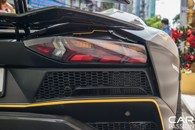 Sieu xe Lamborghini Aventador S hon 45 ty tai Viet Nam 