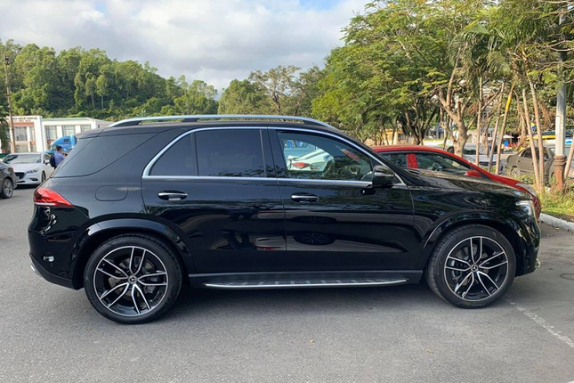 Soi Mercedes-Benz GLE 2020 hon 6 ty ve Viet Nam-Hinh-4