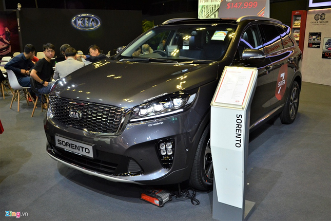 Soi Kia Sorento 2020 ban facelift gia 2,3 ty dong tai Singapore Motorshow 2020