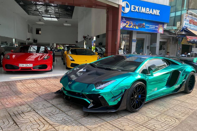 Lamborghini Aventador doc nhat Viet Nam thuoc ve tay choi Da Lat