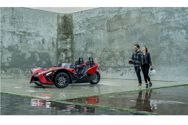 Xe lai Polaris Slingshot 2020 co gia tu 612 trieu dong-Hinh-2