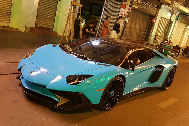 Sieu pham Lamborghini Aventador SV hon 30 ty xuat hien tai Viet Nam