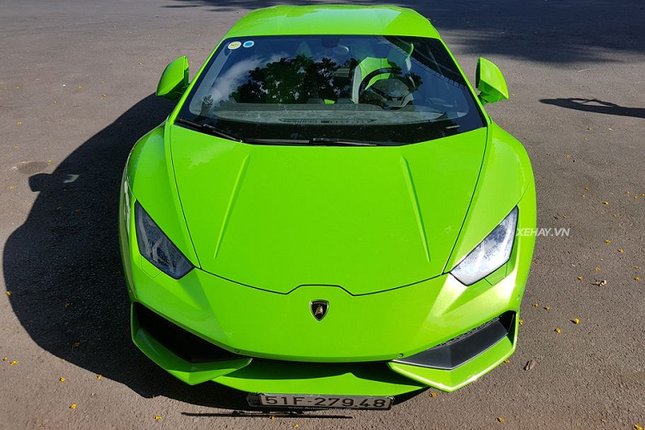 Thieu gia Phan Hoang cuoi sieu xe Lamborghini Huracan choi Tet-Hinh-5