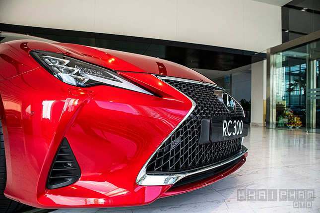 Xe hang sang Lexus RC 300 2020 xuat hien an tuong tai Ha Noi-Hinh-2