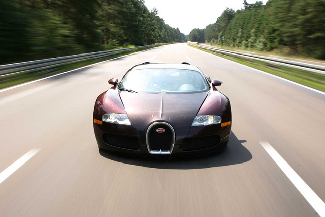 Thay gi tu lan lap ky luc 15 nam truoc cua 'ong hoang toc do' Bugatti Veyron?-Hinh-4