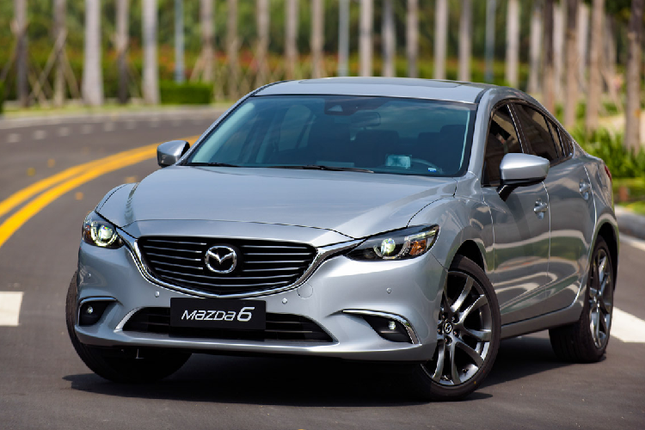 Mua Mazda6 trung bay re hon 160 trieu dong-Hinh-6