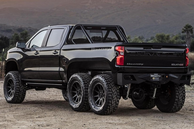 Co gi ben trong Chevrolet Silverado quai vat 800 ma luc hon 8,7 ty dong?-Hinh-2