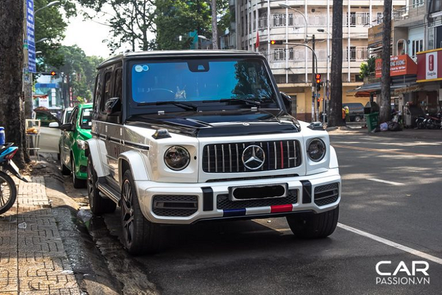 Xem sieu xe Mercedes-AMG G63 Edition hon 10 ty co ma doc la o Sai Gon