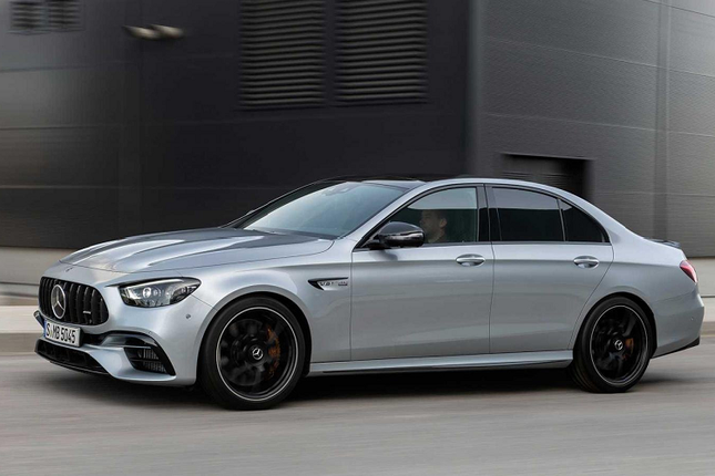 Sieu xe Mercedes-AMG E63 S 2021 co gia khoang 2,5 ty dong?-Hinh-2