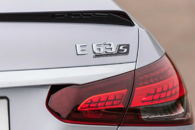 Sieu xe Mercedes-AMG E63 S 2021 co gia khoang 2,5 ty dong?-Hinh-5