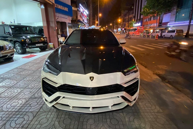 Lamborghini Urus hon 20 ty cua Minh Nhua duoc ban cho dai gia Bac Lieu