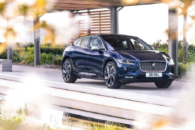 Jaguar I-Pace 2020 ban nang cap nhe co gia 1,94 ty dong-Hinh-2
