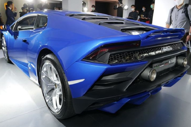 Lamborghini Huracan tai Hong Kong re hon Thai 3 ty dong-Hinh-2