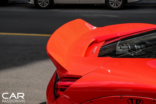 Di xem sieu xe Ferrari 488 do Liberty Walk doc nhat Viet Nam-Hinh-5