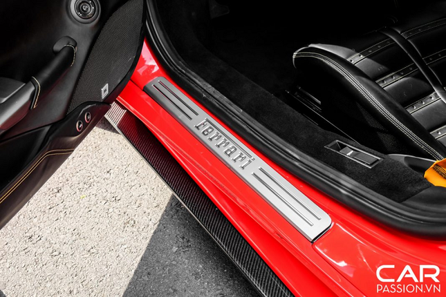 Di xem sieu xe Ferrari 488 do Liberty Walk doc nhat Viet Nam-Hinh-9
