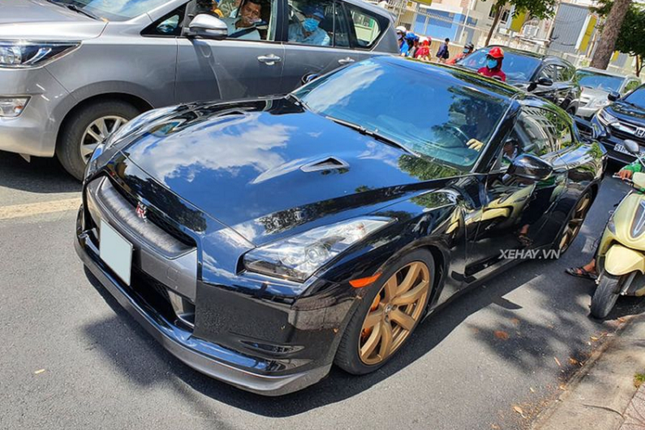 Ngam 'quai xe' Nissan GT-R hang hiem tren pho Sai Thanh