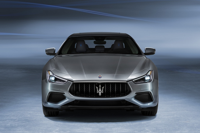 Hang xe Y ra mat xe lai Ghibli Hybrid 2021 dau tien trong lich su-Hinh-13