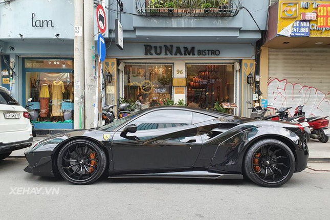 Ngam cuc pham sieu xe do Ferrari 488 GTB Liberty Walk-Hinh-4