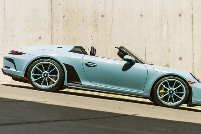 Can canh sieu xe Porsche 911 Speedster hang hiem-Hinh-3