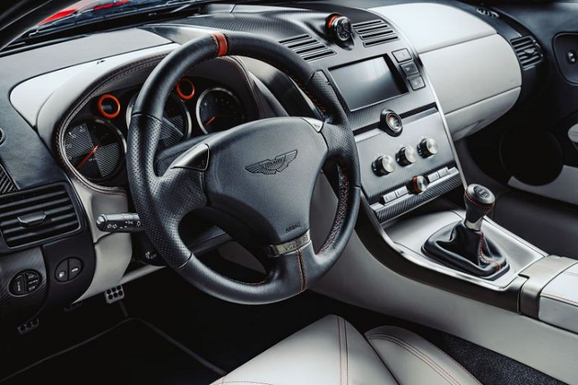Ngam Aston Martin Callum Vanquish gioi han 25 chiec, gia 16,2 ty dong-Hinh-7