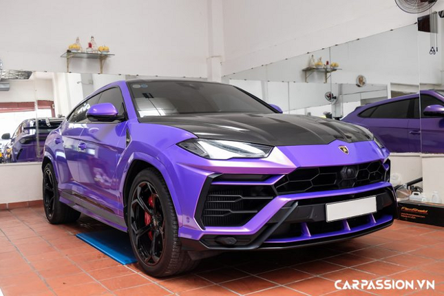 Sieu xe Lamborghini co gia hon 20 ty 'mac ao tim' o TP HCM