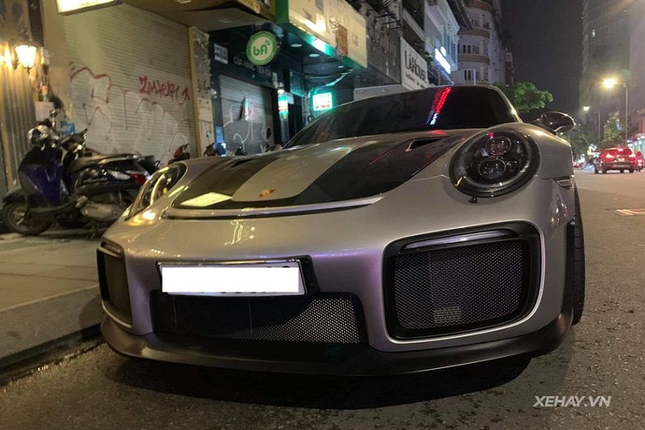 Tan muc sieu xe Porsche 911 GT2 RS gia gan 23 ty tai Sai Gon-Hinh-3