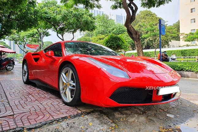 Ngam Ferrari 488 GTB tung la cua dai gia Dang Le Nguyen Vu-Hinh-6