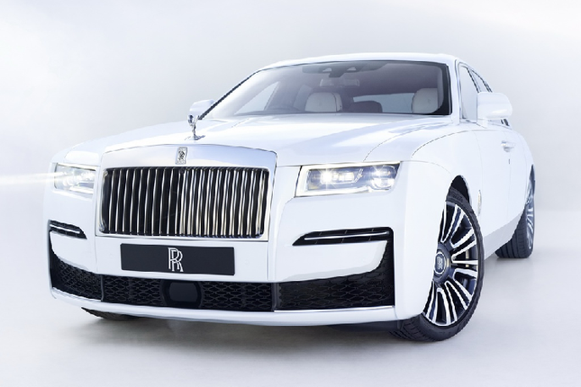 Can canh o to sieu sang Rolls-Royce Ghost 2021 gia hon 330.000 USD-Hinh-3