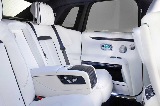 Can canh o to sieu sang Rolls-Royce Ghost 2021 gia hon 330.000 USD-Hinh-5