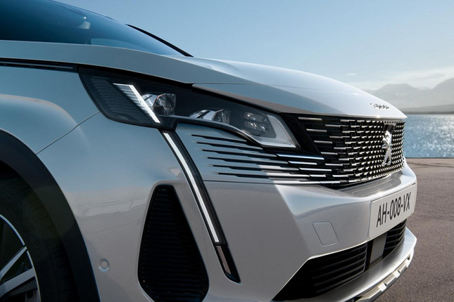 Peugeot 3008 uong xang it hon ca xe may?-Hinh-2