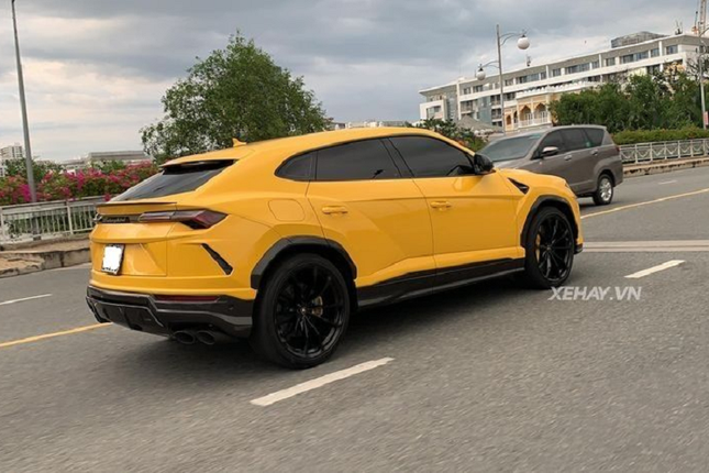 Dan choi Sai Gon chi hon 20 ty dat Lamborghini Urus ve nha-Hinh-5