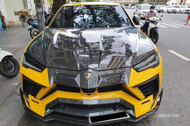 Ngam Lamborghini Urus sang chanh voi dan ao hon 3 ty o Sai Gon-Hinh-3