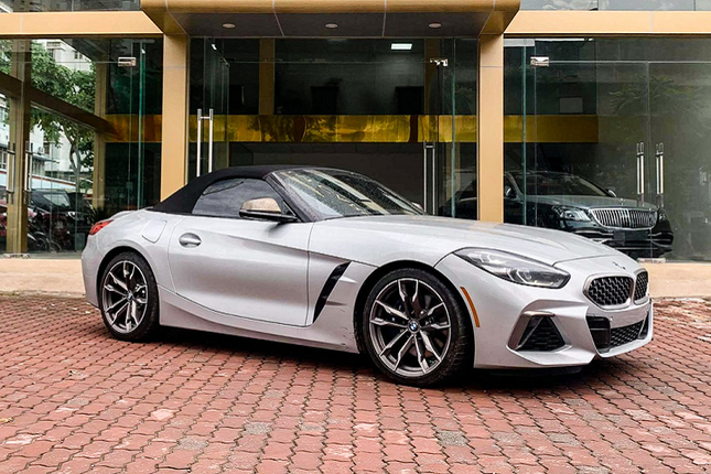 Can canh BMW Z4 M40i gia hon 5 ty da ve Viet Nam