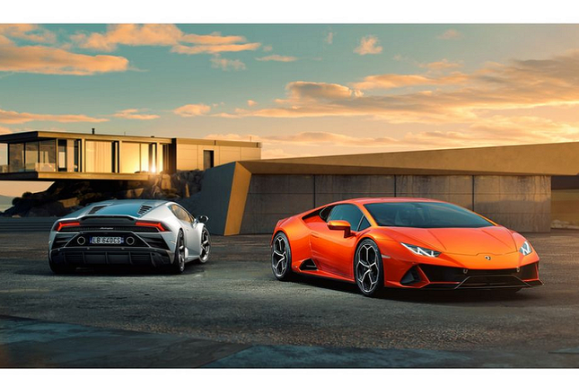 10 mau xe duoc chi em me nhat: Lamborghini Huracan dung dau