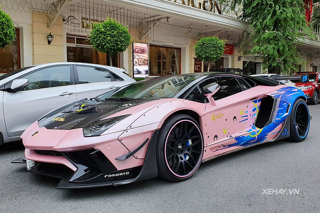 Ngam Lamborghini Aventador co mau doc nhat tai Viet Nam