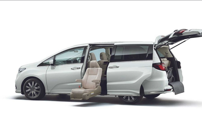 Can canh Honda Odyssey 2021 cua dong mo van tay co gia gan 800 trieu dong-Hinh-7